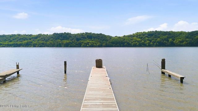 1222 Riverside Dr, Prospect, KY 40059