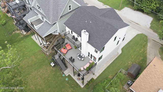 1222 Riverside Dr, Prospect, KY 40059