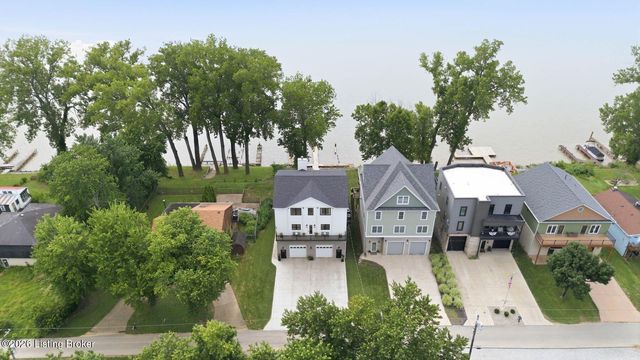 1222 Riverside Dr, Prospect, KY 40059