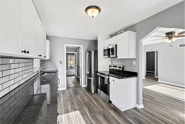 2750 W Galbraith Road, Colerain Twp, OH 45239