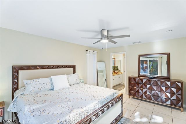 4813 SW 25th CT, Cape Coral, FL 33914