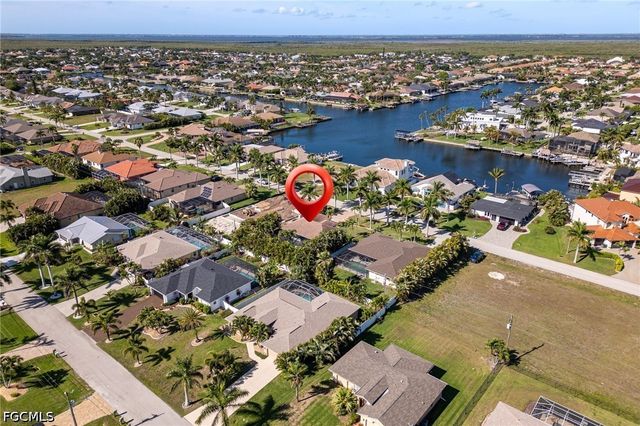 4813 SW 25th CT, Cape Coral, FL 33914