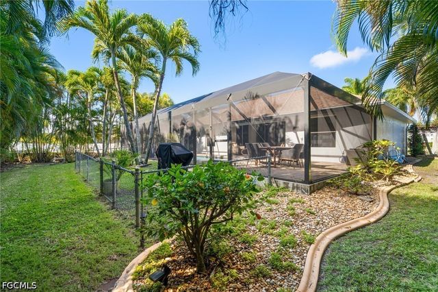 4813 SW 25th CT, Cape Coral, FL 33914