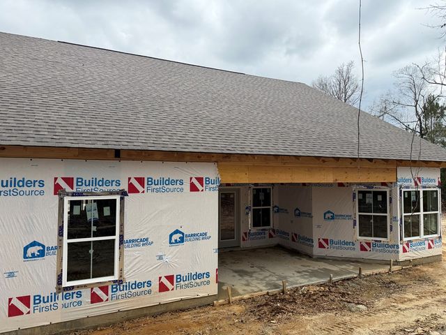 418 Oswichee Road, Fort Mitchell, AL 36856