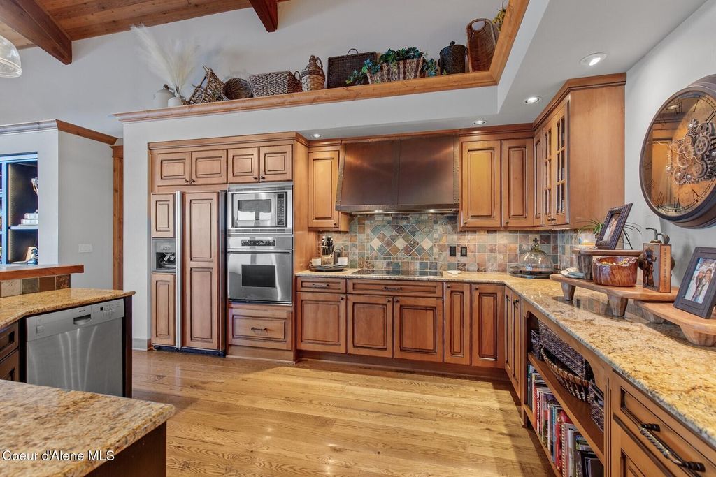 5828 W Onyx Cir, Coeur d'Alene, ID 83814 photo 9