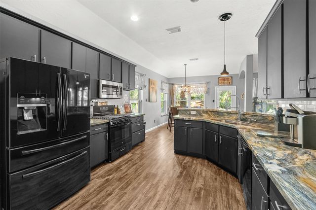 74 Blackstar Place, The Woodlands, TX 77382