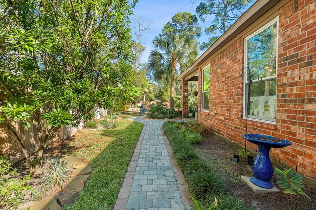 74 Blackstar Place, The Woodlands, TX 77382