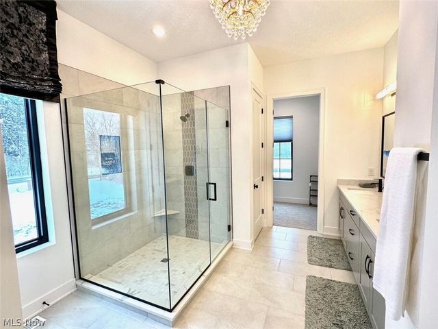 4142 St. Gregory Way, Avon, OH 44011