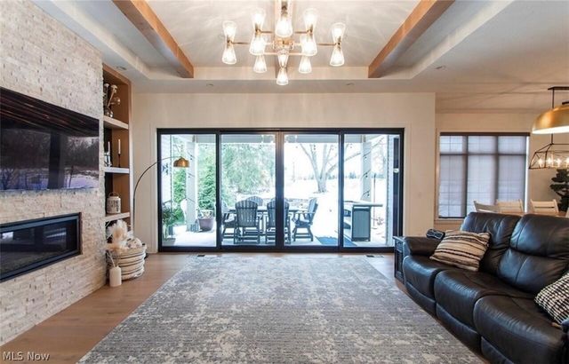 4142 St. Gregory Way, Avon, OH 44011