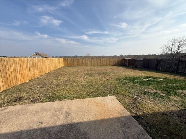 6301 Vida Nueva Ave, Del Valle, TX 78617