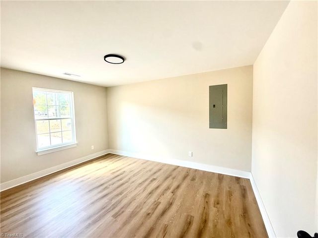 1045 W Holly Hill Road, Thomasville, NC 27360