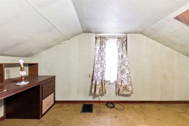 831 Dry Run Rd, Carroll Twp, PA 15063