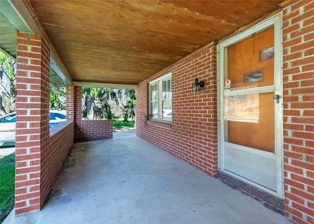 831 Dry Run Rd, Carroll Twp, PA 15063