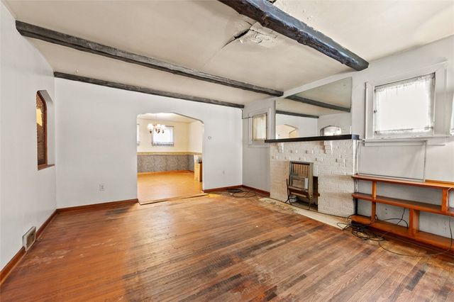 831 Dry Run Rd, Carroll Twp, PA 15063