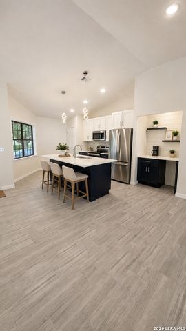 6907 Raintree, San Antonio, TX 78233