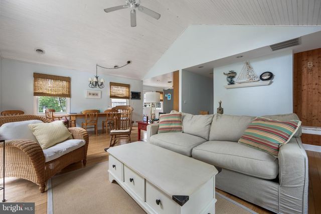 647 EVANS AVE, Bethany Beach, DE 19930