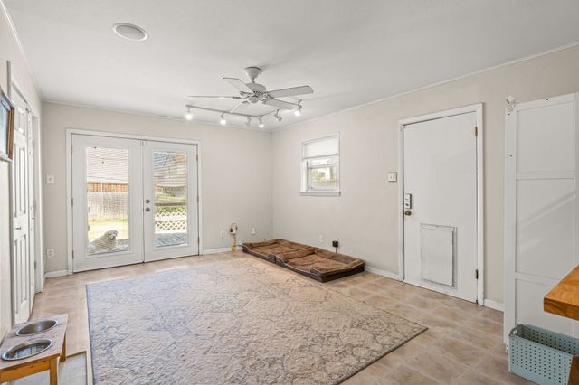 4820 Dexter Avenue, Fort Worth, TX 76107