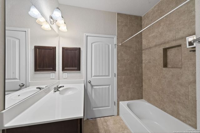 8326 Hydrangea, Boerne, TX 78015