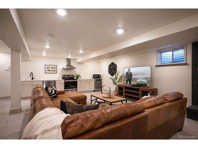 1598 Aspen St, Broomfield, CO 80020