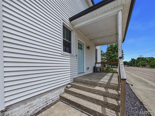 96 S Main Street, Glen Carbon, IL 62034