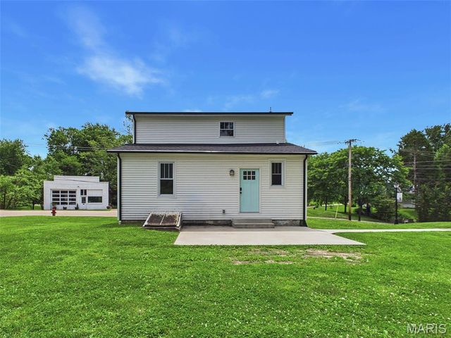 96 S Main Street, Glen Carbon, IL 62034