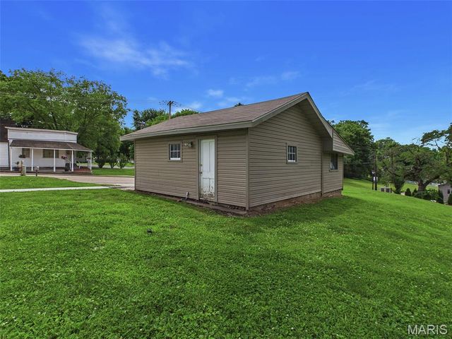 96 S Main Street, Glen Carbon, IL 62034