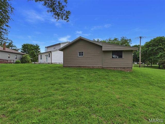 96 S Main Street, Glen Carbon, IL 62034