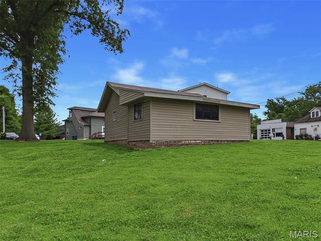 96 S Main Street, Glen Carbon, IL 62034