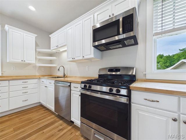 96 S Main Street, Glen Carbon, IL 62034