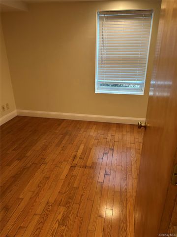 37 Memorial Drive 37B, Chappaqua, NY 10514