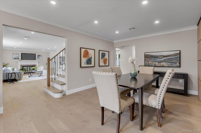 26 Malvern Lane, Stony Brook, NY 11790