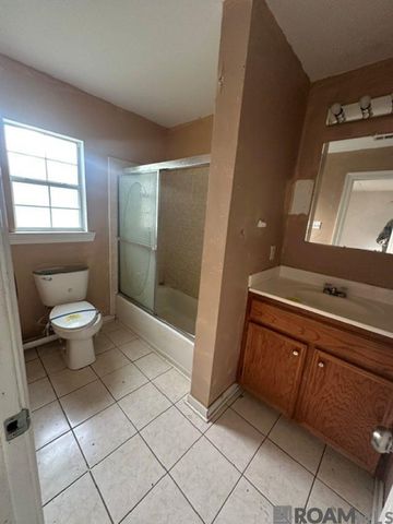 5338 Clark St, Baton Rouge, LA 70811