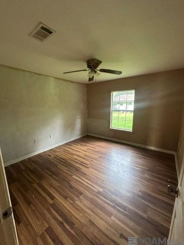 5338 Clark St, Baton Rouge, LA 70811