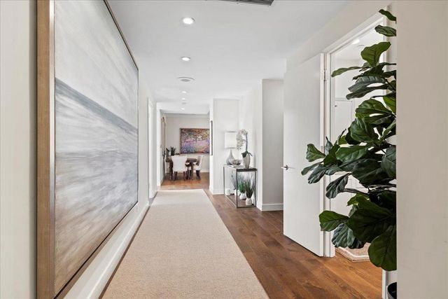 20 W 3rd Avenue 202, San Mateo, CA 94402