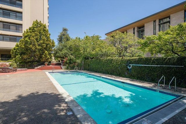 20 W 3rd Avenue 202, San Mateo, CA 94402