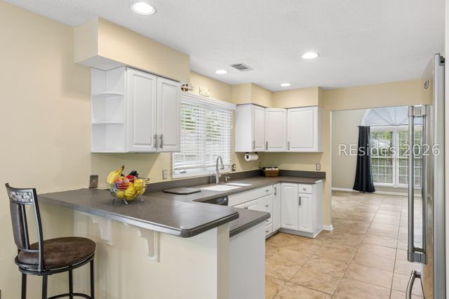 60 Otter Rd, Hilton Head Island, SC 29928