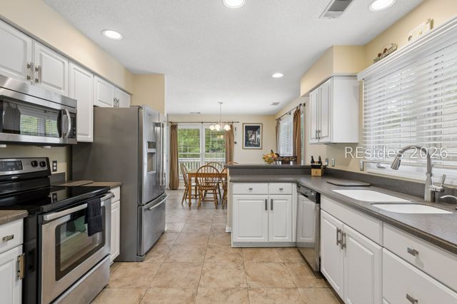 60 Otter Rd, Hilton Head Island, SC 29928