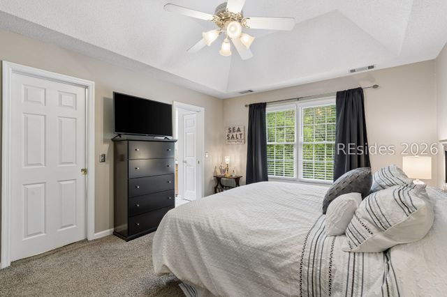 60 Otter Rd, Hilton Head Island, SC 29928