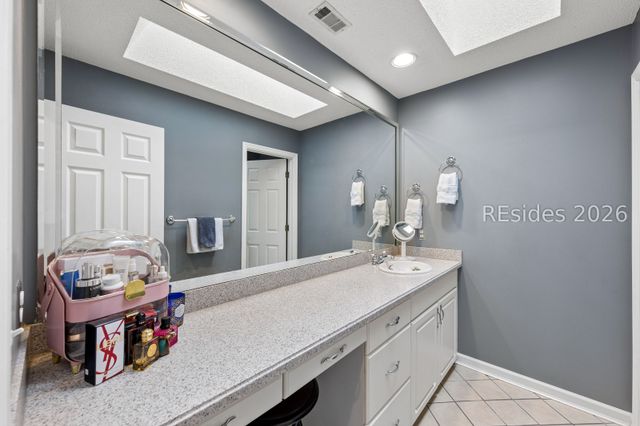 60 Otter Rd, Hilton Head Island, SC 29928