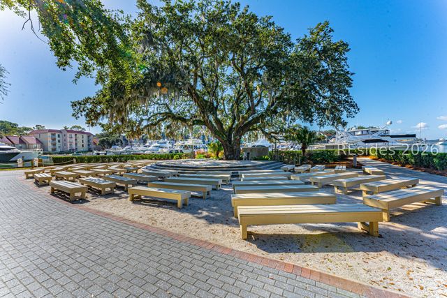 60 Otter Rd, Hilton Head Island, SC 29928