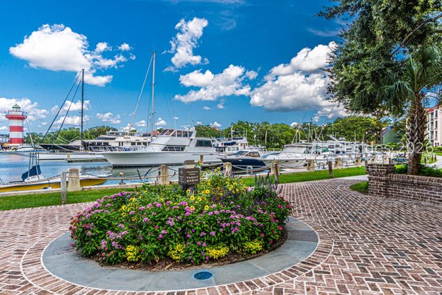 60 Otter Rd, Hilton Head Island, SC 29928