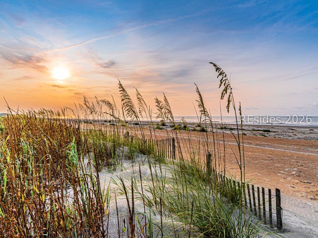 60 Otter Rd, Hilton Head Island, SC 29928