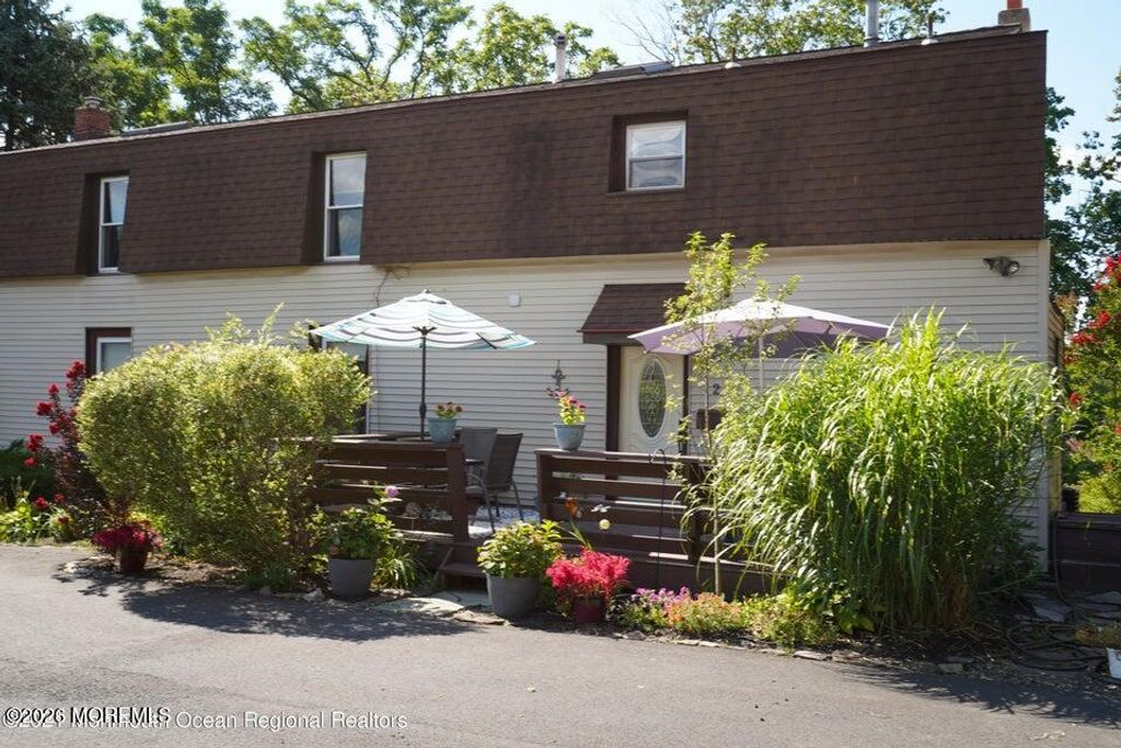 25 Monmouth Road 2, Oceanport, NJ 07757