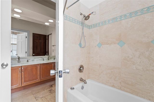 2313 ROAT DRIVE, Orlando, FL 32835