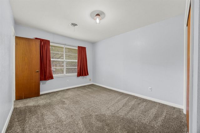101 S Delmont Drive E, Conroe, TX 77301