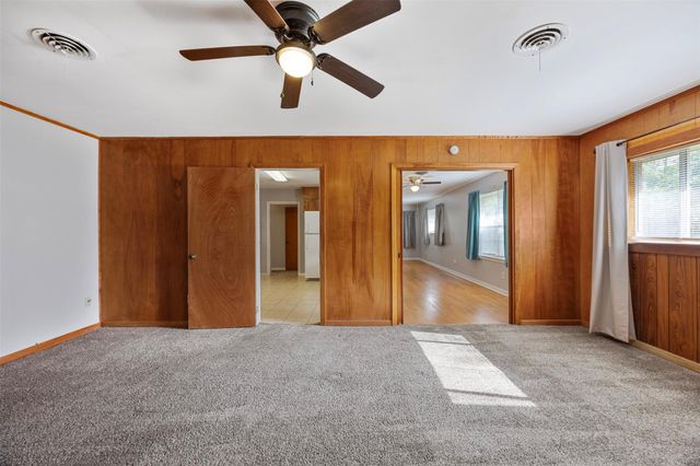 101 S Delmont Drive E, Conroe, TX 77301