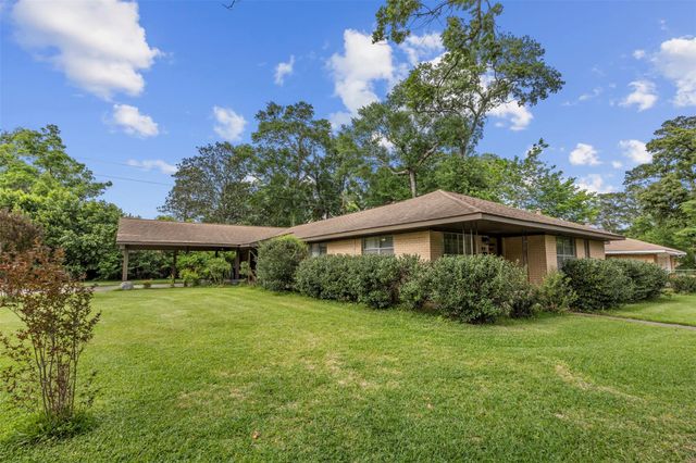 101 S Delmont Drive E, Conroe, TX 77301