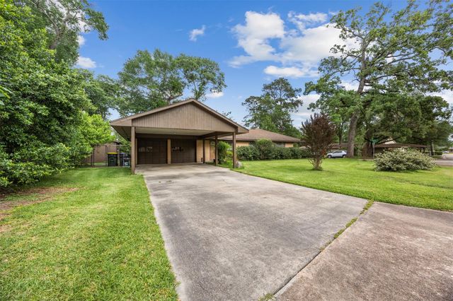 101 S Delmont Drive E, Conroe, TX 77301
