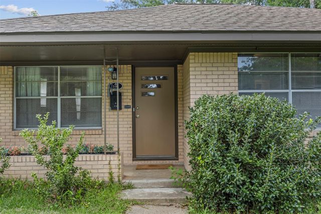 101 S Delmont Drive E, Conroe, TX 77301