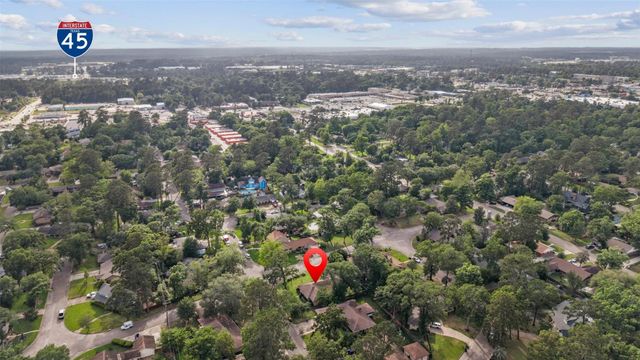101 S Delmont Drive E, Conroe, TX 77301